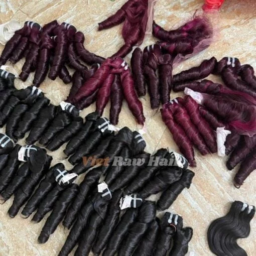 cheveux bouclés bouncy commande 1B et couleur vin 2