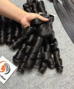 faisceaux de cheveux bouclés rebondissants doux brillant