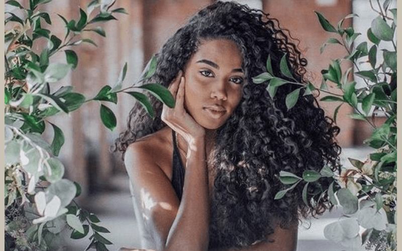 thumnail image of What's a Quick Weave? Everything You Need to Know in One Guide