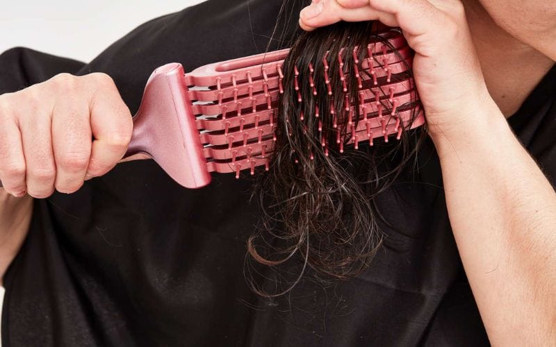 20 Inches of Curly Hair: The Perfect Balance Between Length and Bounce You should always care for 20 inches of curly hair, whether it's your natural hair or extensions